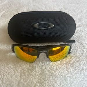 Black Oakley Sunglasses with black Oakley case like new